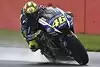 Bild zum Inhalt: MotoGP Silverstone: Valentino Rossi siegt im Regenchaos!