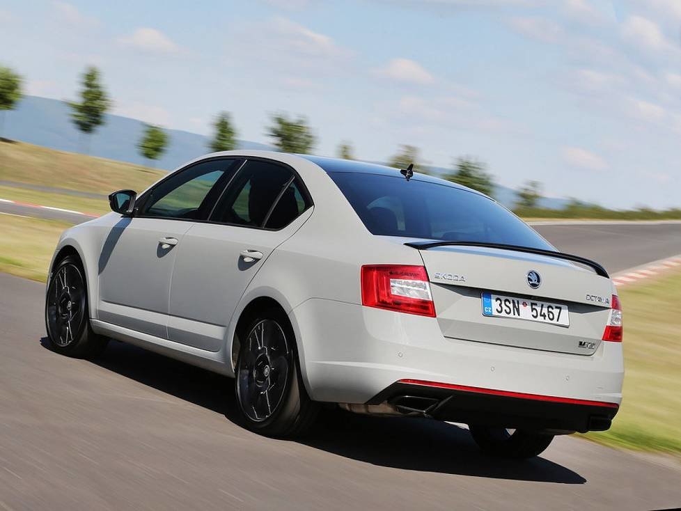 Skoda Octavia RS 230