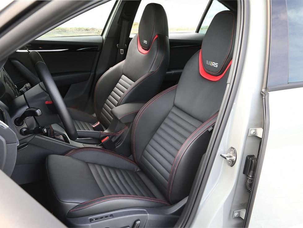 Skoda Octavia RS 230