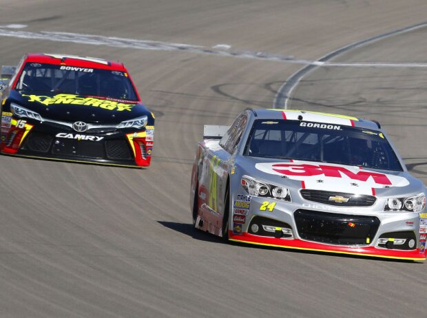 Clint Bowyer, Jeff Gordon Clint Bowyer, Jeff Gordon