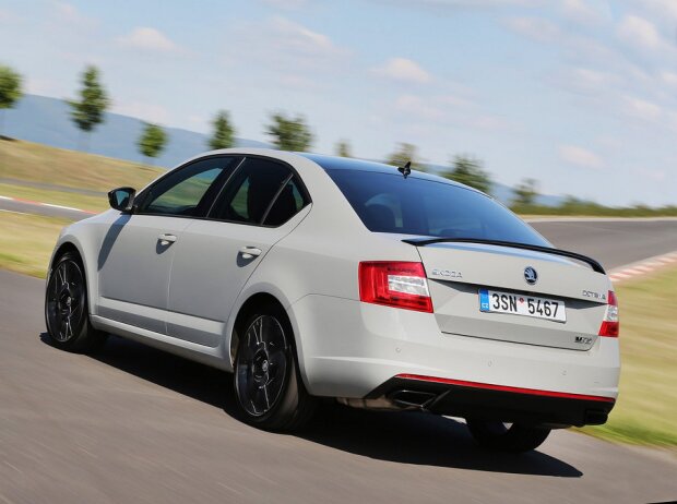 Skoda Octavia RS 230 