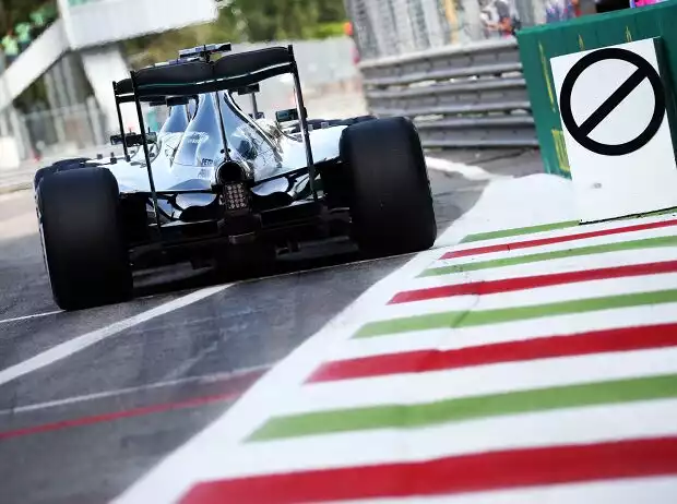 Titel-Bild zur News: Lewis Hamilton, Nico Rosberg