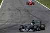 Bild zum Inhalt: Mercedes vs. Ferrari: Wer gewinnt das Pferderennen?