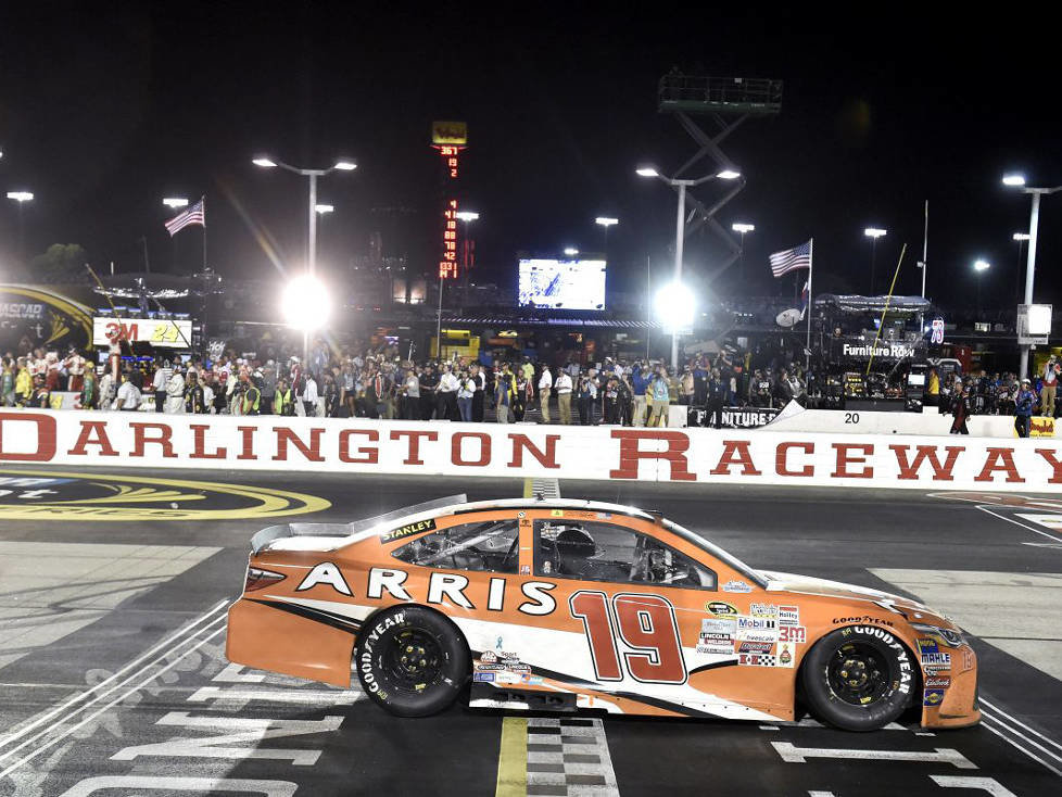 Carl Edwards