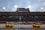 Start zum Bojangles' Southern 500 mit Brad Keselowski (Penske) und Kurt Busch (Stewart/Haas) in Reihe eins