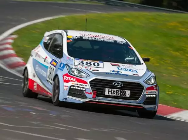 Mit dem Sieg des Hyundai i30 Turbo beweist Hyundai im Motorsport die Zuverlässigkeit seiner Modelle Titel-Bild zur News: Mit dem Sieg des Hyundai i30 Turbo beweist Hyundai im Motorsport die Zuverlässigkeit seiner Modelle