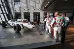 Norbert Michelisz, Tiago Monteiro und Gabriele Tarquini im Honda-Museum in Motegi