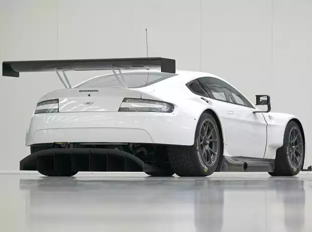 Aston Martin Vantage GTE 2016 Titel-Bild zur News: Aston Martin Vantage GTE 2016