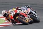 Daniel Pedrosa vor Mike di Meglio 