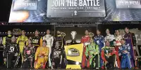 Juliana White, Matt Kenseth, Ryan Newman, Carl Edwards, Paul Menard, Kevin Harvick, Dale Earnhardt Jun., Brad Keselowski, Jeff Gordon, Denny Hamlin, Jamie McMurray, Kurt Busch, Joey Logano, Martin Truex Jun., Kyle Busch, Clint Bowyer, Jimmie Johnson