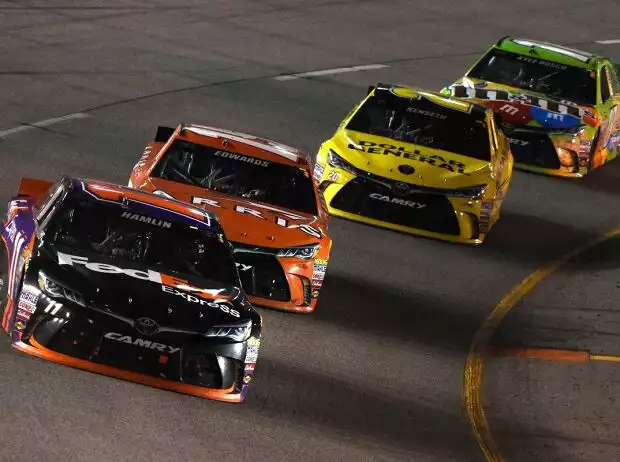 Carl Edwards, Denny Hamlin, Kyle Busch, Matt Kenseth Titel-Bild zur News: Carl Edwards, Denny Hamlin, Kyle Busch, Matt Kenseth
