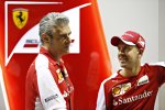 Sebastian Vettel und Maurizio Arrivabene (Ferrari) 