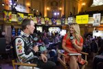 Chase-Media-Day: Kevin Harvick und Danielle Trotta von Fox