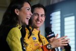 Chase-Media-Day: Joey Logano und Miss Sprint Cup Juliana White