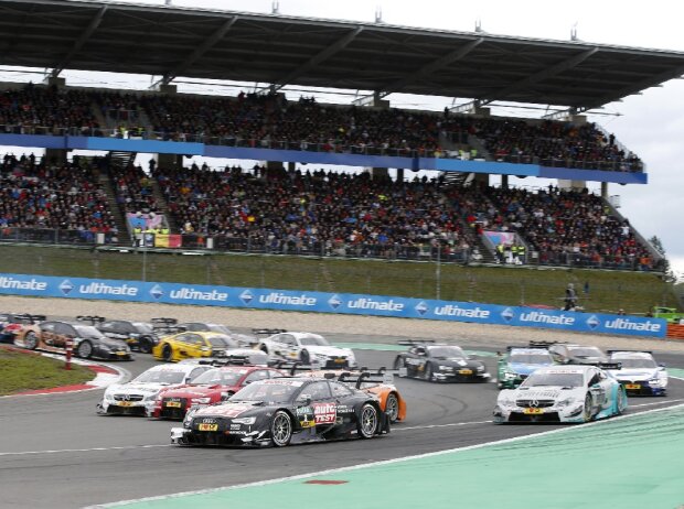Rennszene des Rennens am Nürburgring der DTM 2014 Rennszene des Rennens am Nürburgring der DTM 2014