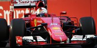 Bild zum Inhalt: Sebastian Vettel: Ich dachte, Mercedes blufft nur