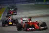 Bild zum Inhalt: Formel 1 Singapur 2015: Sebastian Vettel cruist zum Sieg