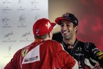 Daniel Ricciardo (Red Bull) und Kimi Räikkönen (Ferrari) 
