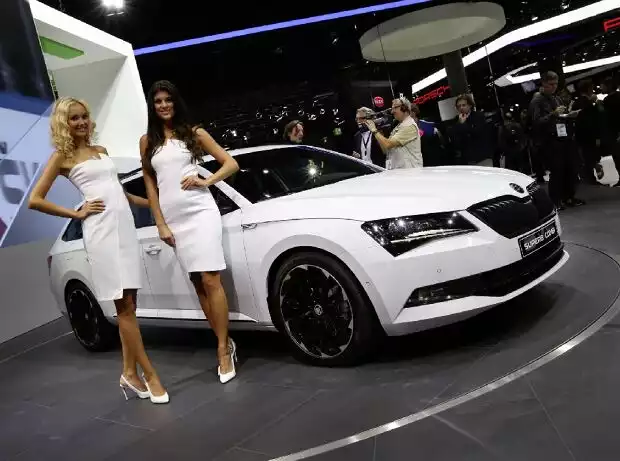 Skoda Superb Combi SportLine Titel-Bild zur News: Skoda Superb Combi SportLine