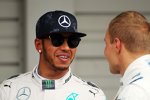 Lewis Hamilton (Mercedes) und Valtteri Bottas (Williams) 