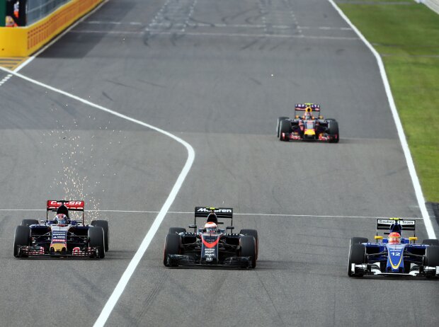 Titel-Bild zur News: Max Verstappen, Jenson Button, Felipe Nasr