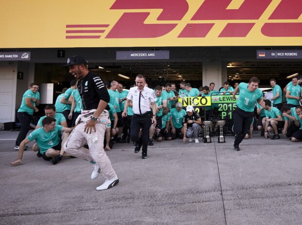 Lewis Hamilton, Nico Rosberg Lewis Hamilton, Nico Rosberg