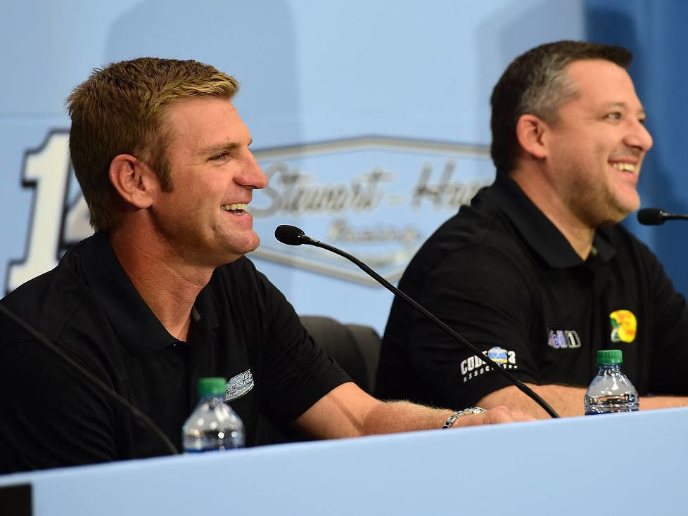 Clint Bowyer, Tony Stewart