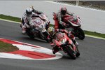 Chaz Davies (Ducati) vor Sylvain Guintoli (Honda)