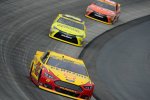 Joey Logano (Penske), Matt Kenseth (Gibbs) und Carl Edwards (Gibbs) 