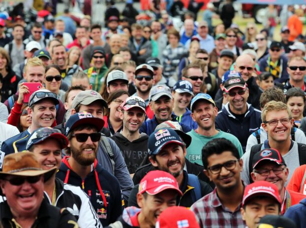 Formel-1-Fans im Albert Park von Melbourne