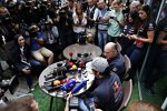 Carlos Sainz (Toro Rosso) und Franz Tost 