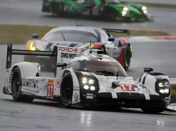 Timo Bernhard, Mark Webber, Brendon Hartley Titel-Bild zur News: Timo Bernhard, Mark Webber, Brendon Hartley