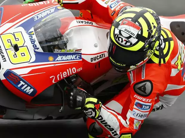 Andrea Iannone Titel-Bild zur News: Andrea Iannone