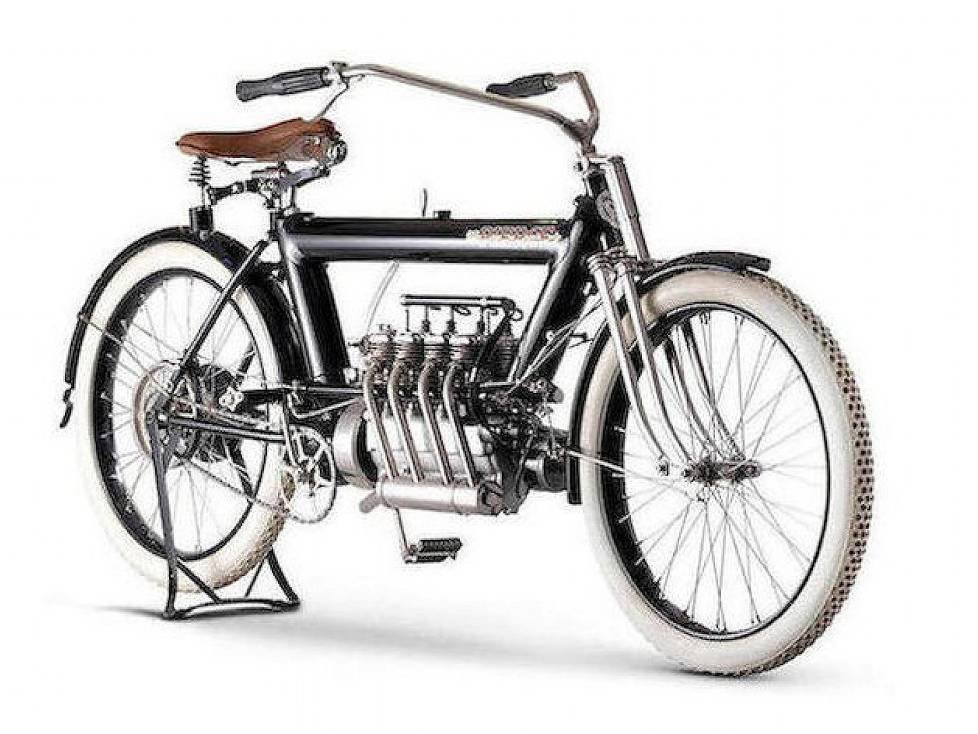 Pierce 688 cc Four (1910)