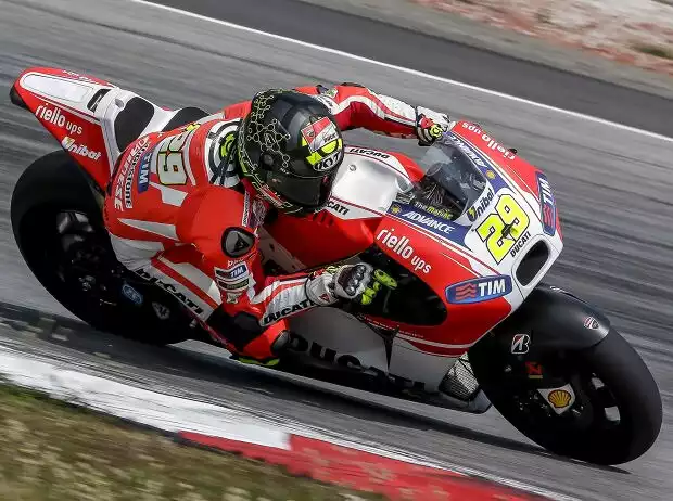 Andrea Iannone Titel-Bild zur News: Andrea Iannone