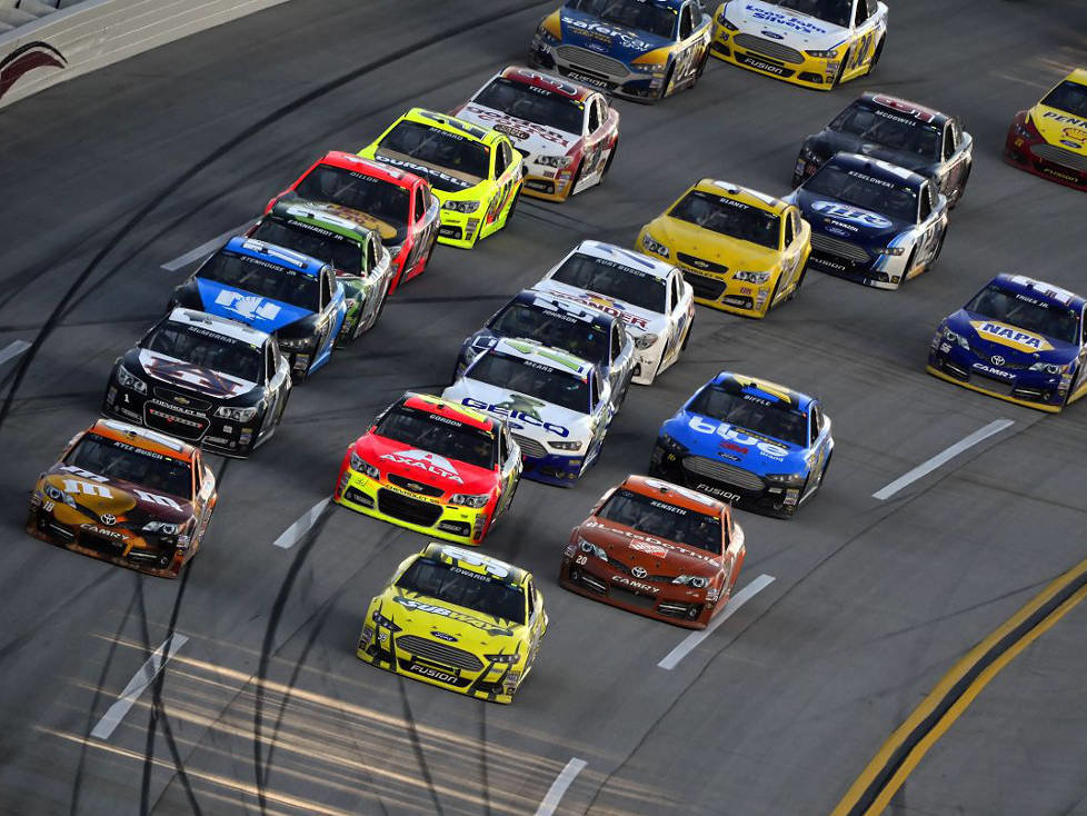 Pack-Racing in Talladega