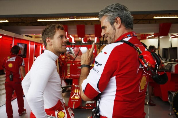 Sebastian Vettel Maurizio Arrivabene Ferrari Scuderia Ferrari F1 ~Sebastian Vettel (Ferrari) und Maurizio Arrivabene ~ Sebastian Vettel Maurizio Arrivabene Ferrari Scuderia Ferrari F1 ~Sebastian Vettel (Ferrari) und Maurizio Arrivabene ~