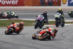 Daniel Pedrosa vor Marc Marquez (Honda) 