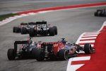 Fernando Alonso (McLaren) und Carlos Sainz (Toro Rosso) 