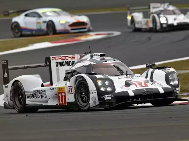 Timo Bernhard, Mark Webber Titel-Bild zur News: Timo Bernhard, Mark Webber