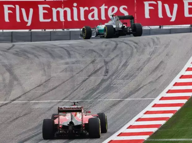 Nico Rosberg, Sebastian Vettel Titel-Bild zur News: Nico Rosberg, Sebastian Vettel