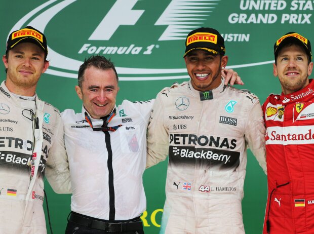 Titel-Bild zur News: Nico Rosberg, Paddy Lowe, Lewis Hamilton, Sebastian Vettel