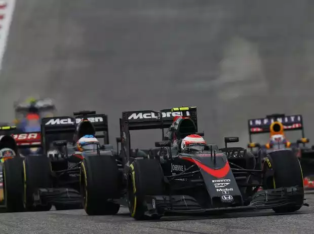 Jenson Button, Fernando Alonso Titel-Bild zur News: Jenson Button, Fernando Alonso