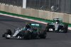 Bild zum Inhalt: Taktikärger bei Mercedes: Hamilton hinterfragt Reifenspiel