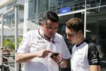 Stoffel Vandoorne und Eric Boullier (McLaren) 