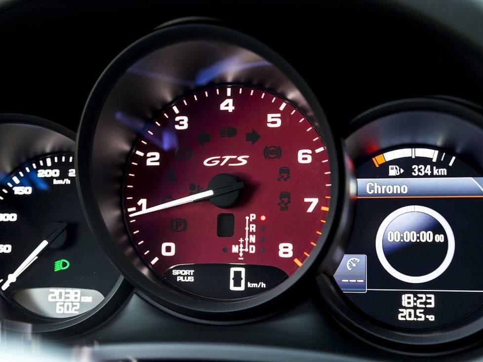 Cockpit des Porsche Macan GTS