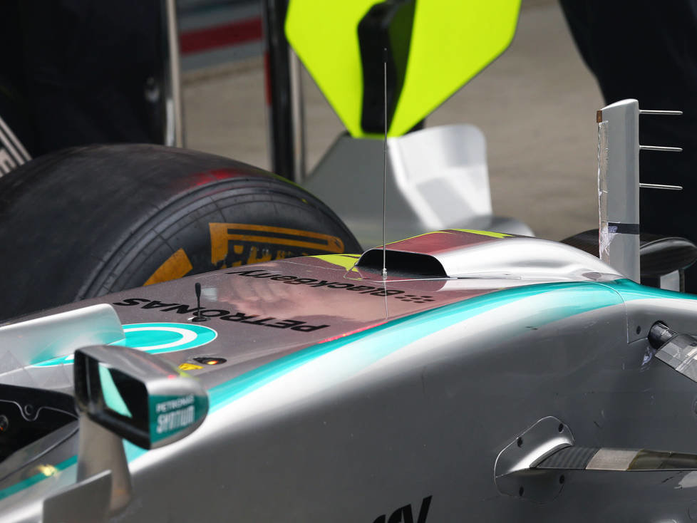 S-Schacht-Öffnung am Mercedes F1 W06