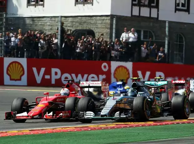 Sebastian Vettel, Nico Rosberg Titel-Bild zur News: Sebastian Vettel, Nico Rosberg