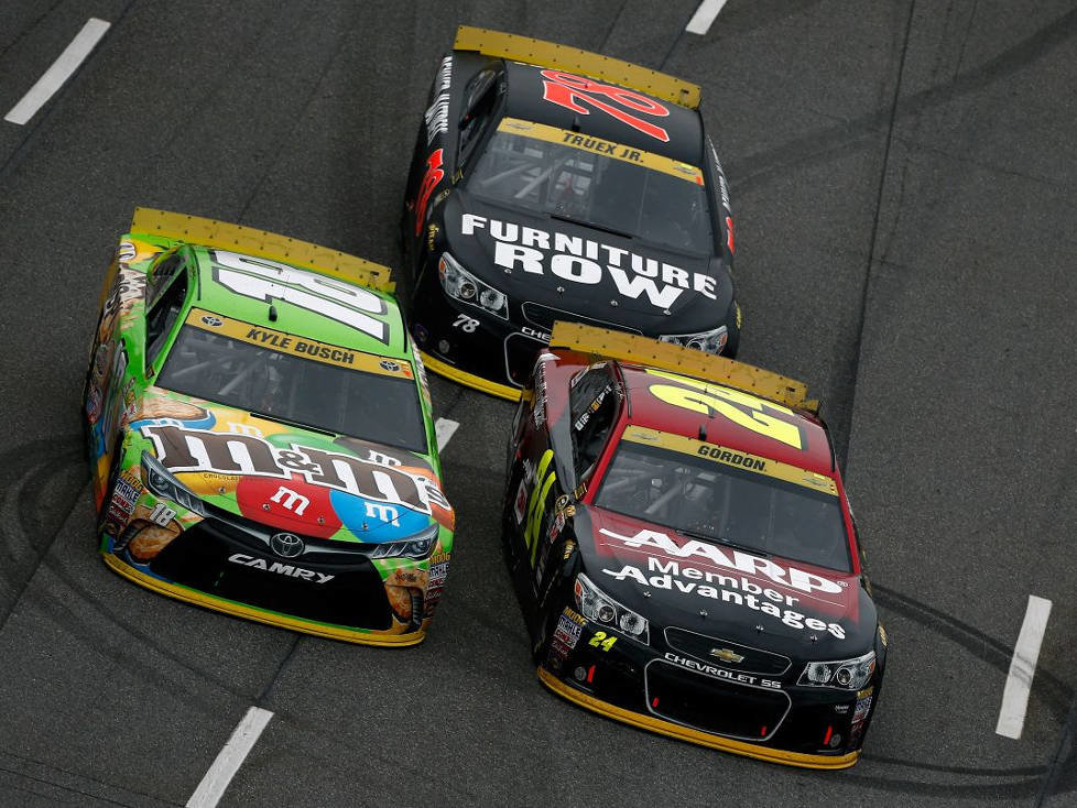 Jeff Gordon, Kyle Busch, Martin Truex Jun.