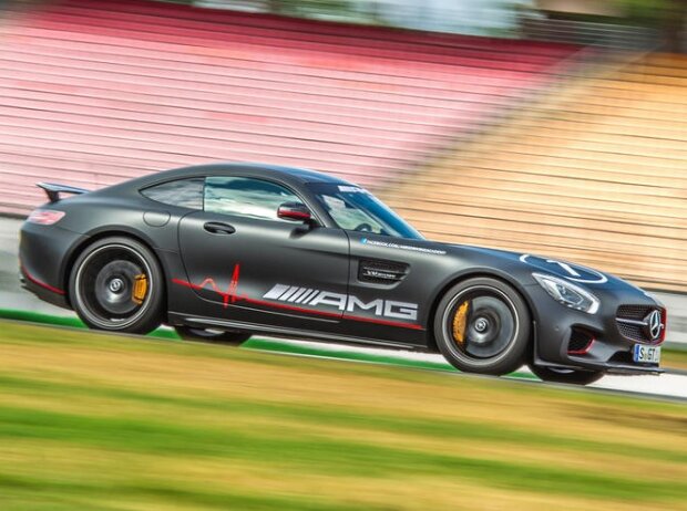 Mercedes-AMG GT S Mercedes-AMG GT S
